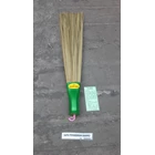 Carpet cleaning broom 1