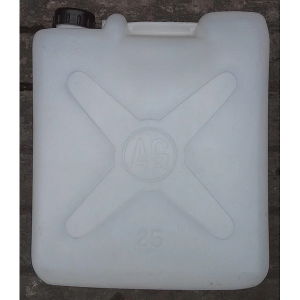 produk plastik rumah tangga Jerigen plastik ukuran 25 liter merk GA warna putih.