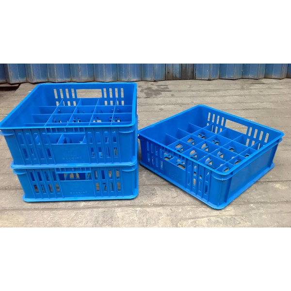 basket Crates glass contents 25 pcs sealed 5x5 brand 7001 blue rabbit