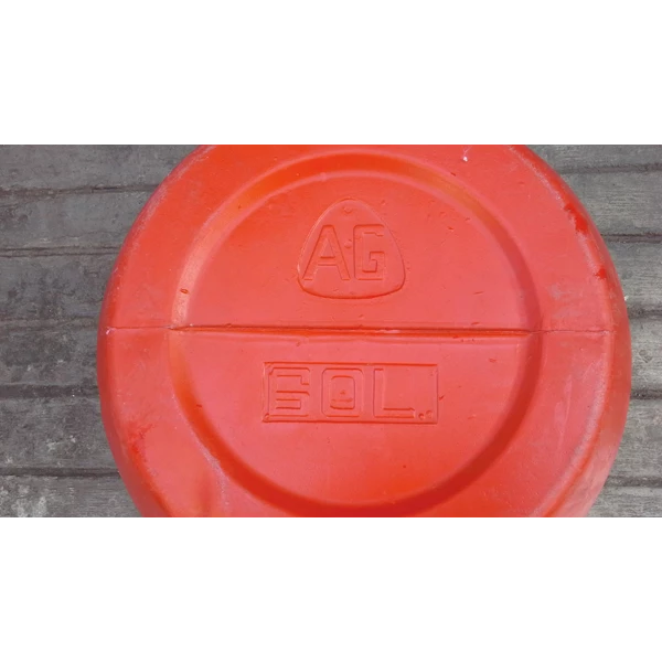 produk plastik rumah tangga Gentong air plastik warna merah volume 60 liter merk AG
