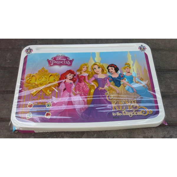 Meja plastik lesehan untuk anak usia 3 tahun keatas motif princess merk Napolly