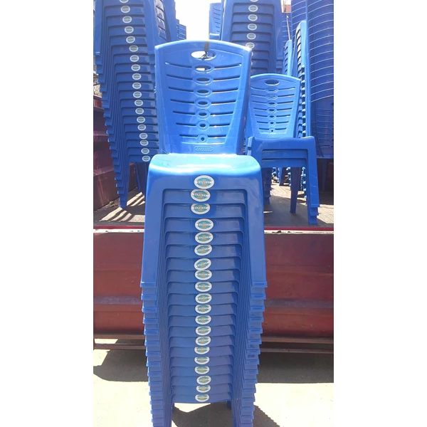 Kursi makan plastik kode 208 merk napoli warna biru