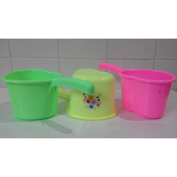plastic scoop model love heart colorful color DS brand