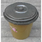 plastic bucket 2.5 gallon clarita chocolate plus lid 2
