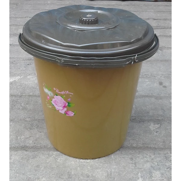 plastic bucket 2.5 gallon clarita chocolate plus lid