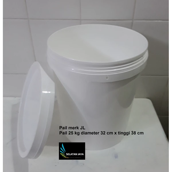 Round white plastic pail brand JL