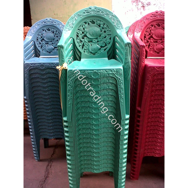  Plastic Garden Chair With A Fish Motif Louhan