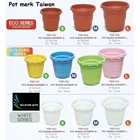 Plastic Pot Taiwan Brand 1