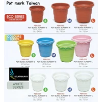 Pot Bunga dan Tanaman plastik Merk Taiwan
