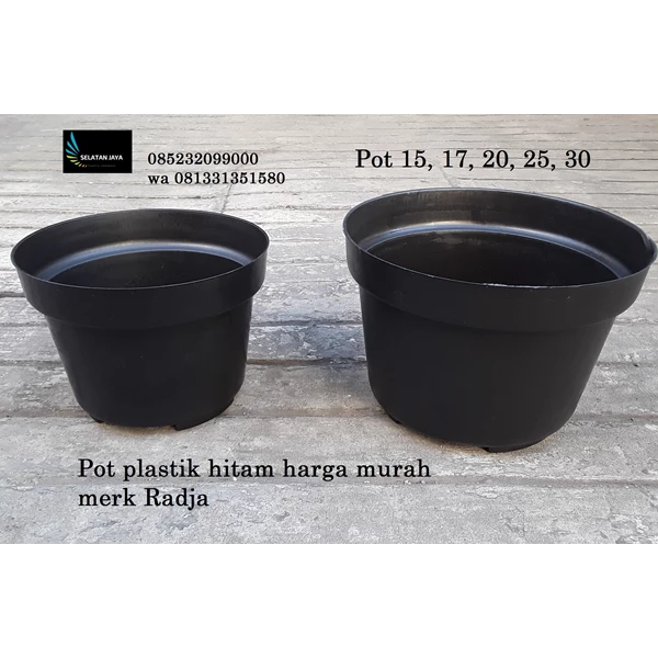 Black plastic pots at low prices for the Radja brand