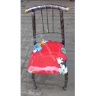 Kursi anak dengan kerangka dan sandaran besi 1