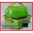 Luna Tanaya's plastic food basket  1